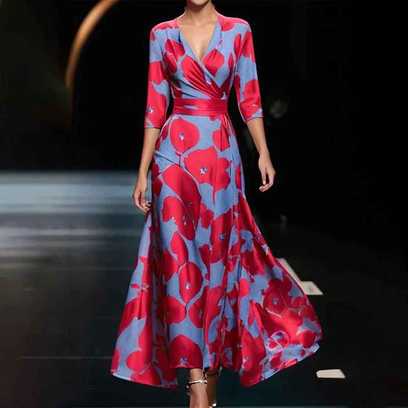 Zoe - Classic Floral V-Neck Maxi Dress